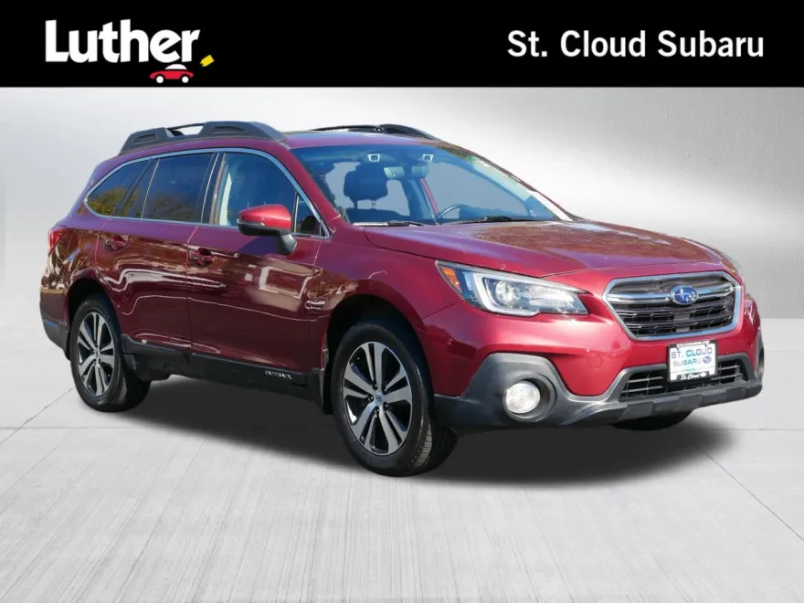 2018 Subaru Outback Limited photo 1