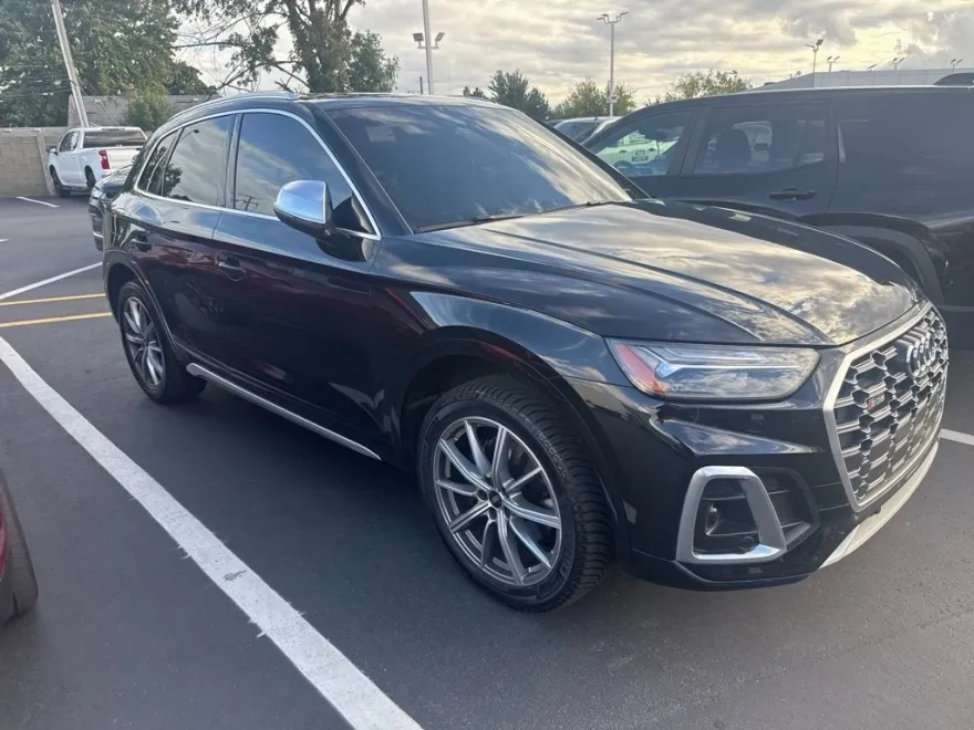 2022 Audi SQ5 Premium Plus photo 1