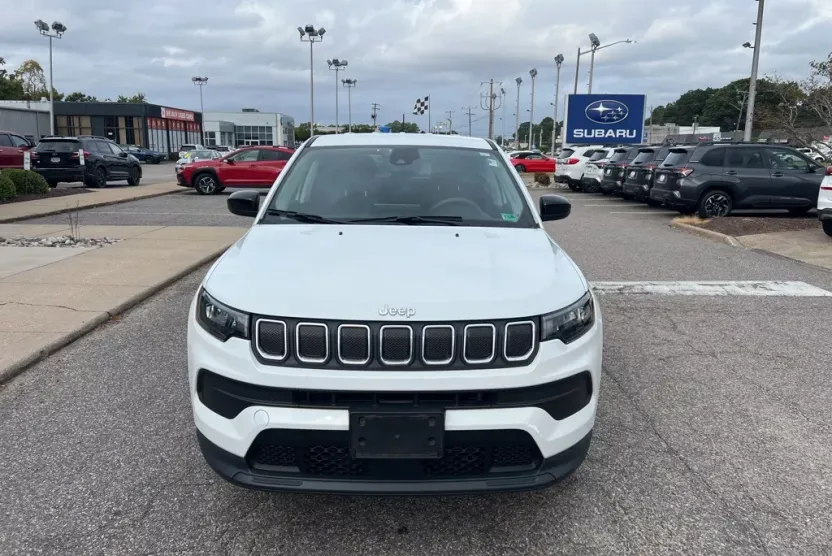 2022 Jeep Compass Sport photo 1