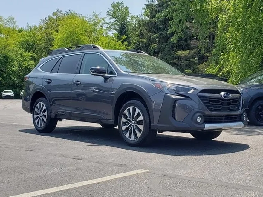 2024 Subaru Outback Limited photo 1