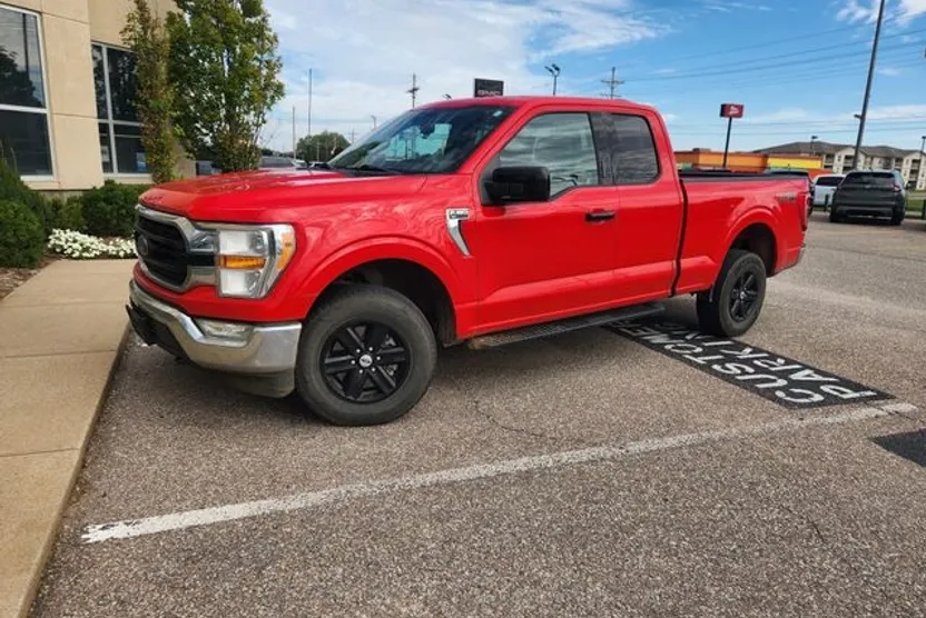 2022 Ford F-150 XLT photo 1