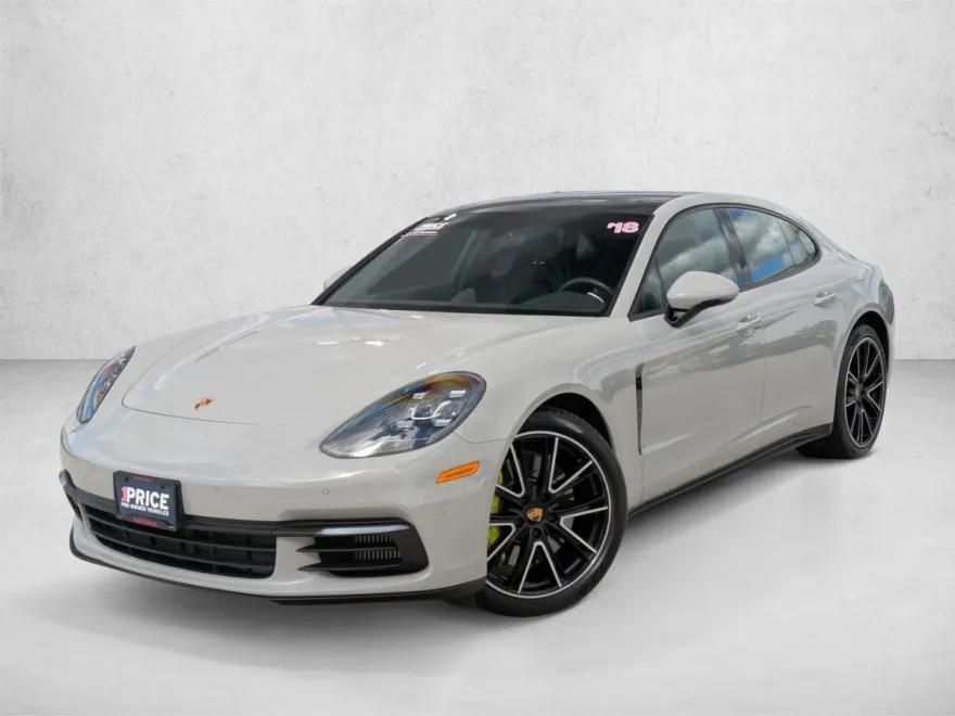 2018 Porsche Panamera 4 E-Hybrid photo 1