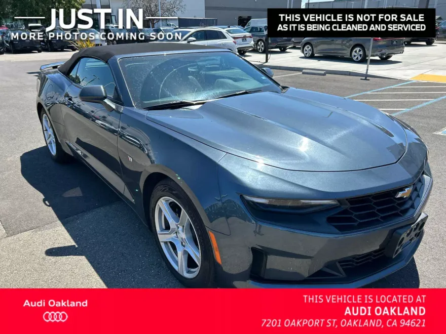 2023 Chevrolet Camaro 1LT photo 1