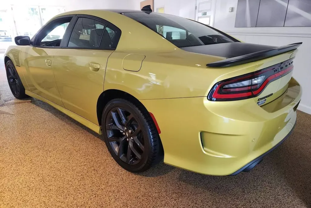 2021 Dodge Charger R/T photo 1