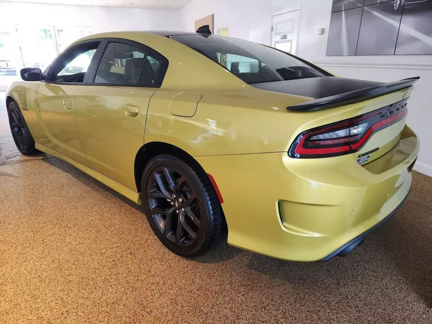 2021 Dodge Charger R/T photo 1