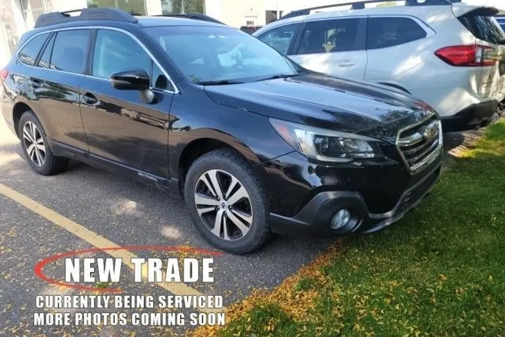 2018 Subaru Outback 2.5i Limited photo 1