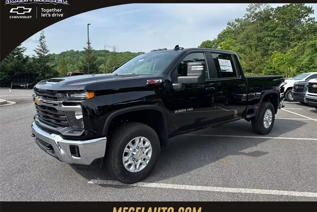 2025 Chevrolet Silverado 2500HD LT photo 1
