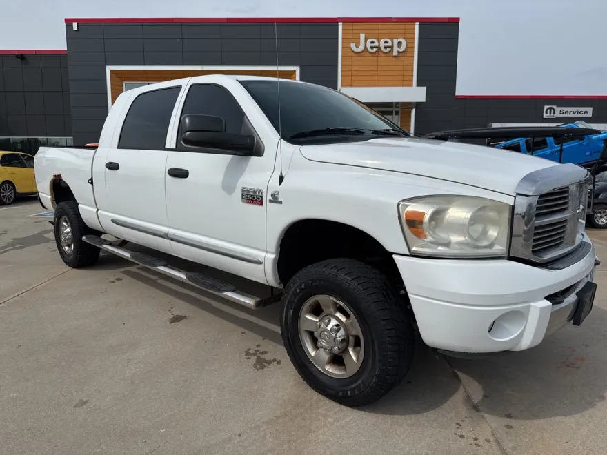 2009 Dodge Ram Laramie photo 1