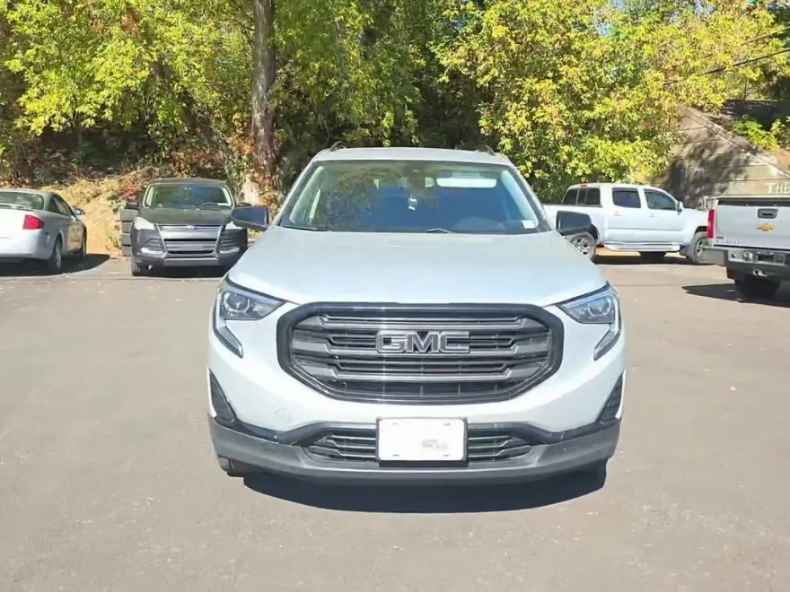 2020 Gmc Terrain SLE photo 1