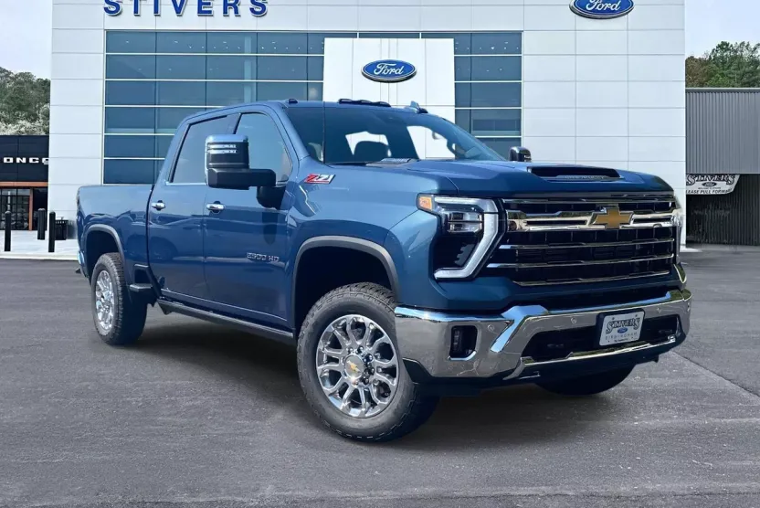 2025 Chevrolet Silverado 2500HD LTZ photo 1