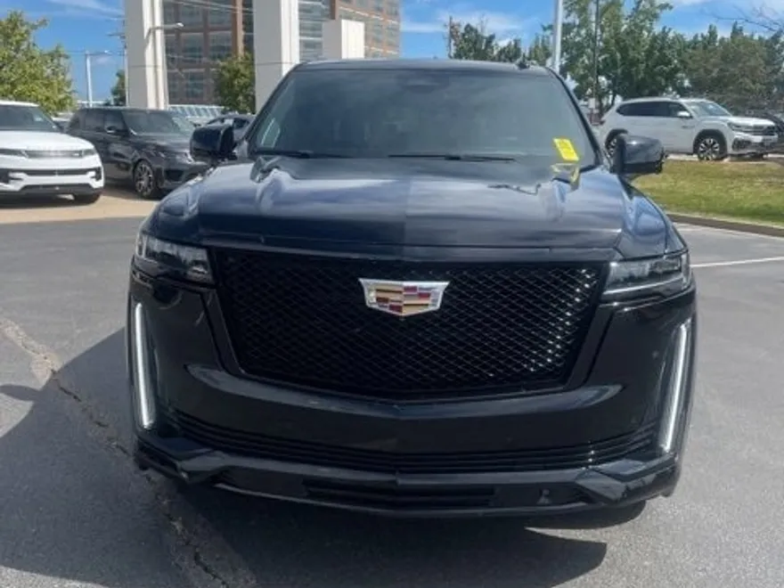 2023 Cadillac Escalade Sport Platinum photo 1