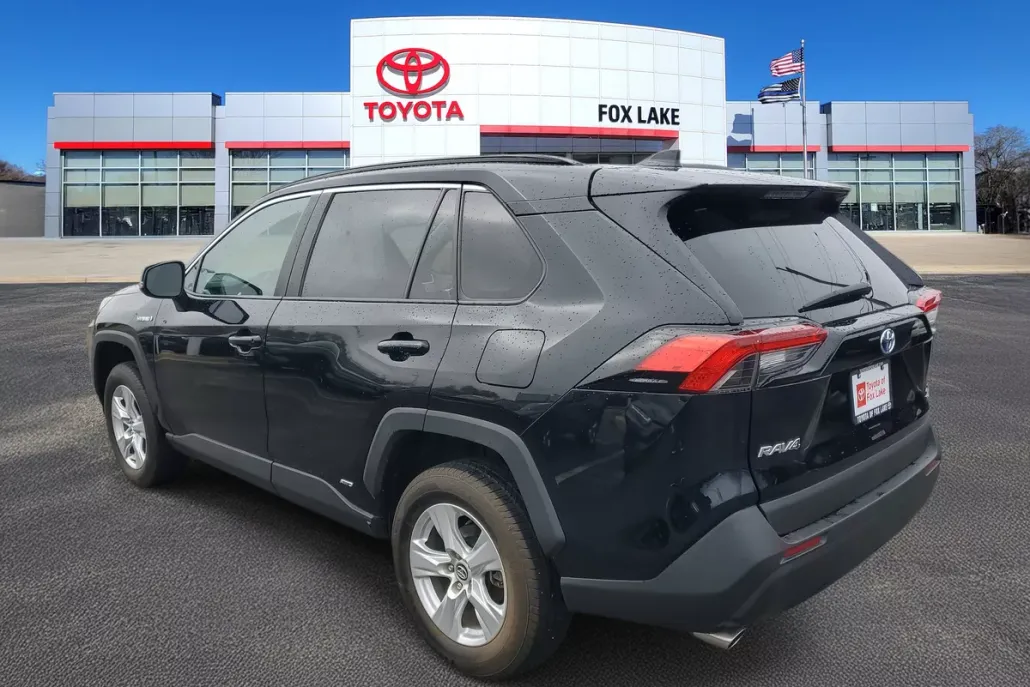 2020 Toyota RAV4 Hybrid XLE photo 1