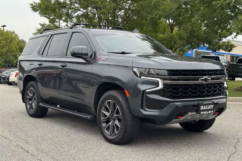 2021 Chevrolet Tahoe Z71 photo 1