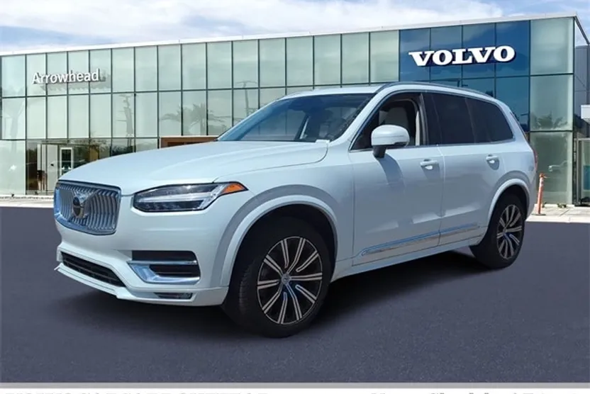 2025 Volvo XC90 Core photo 1