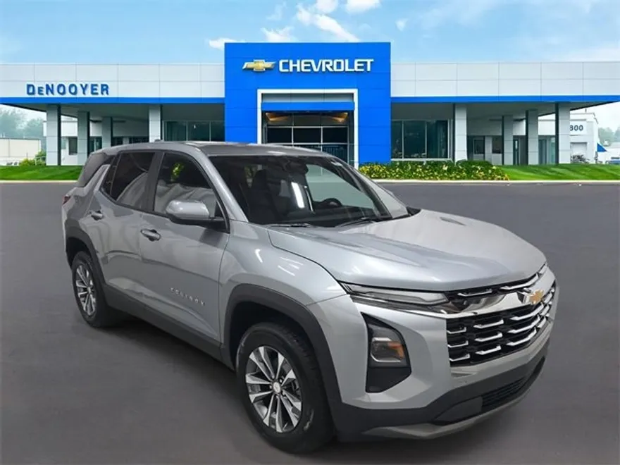 2026 Chevrolet Equinox LT photo 1