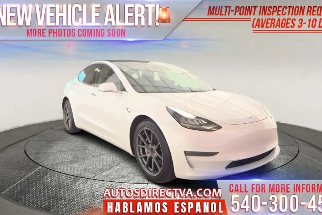 2018 Tesla Model 3 photo 1