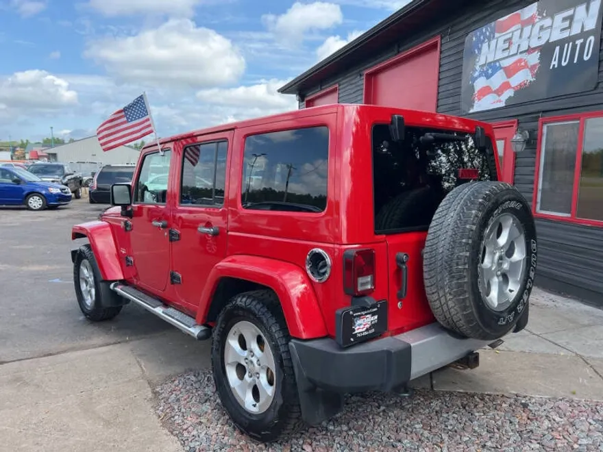 2014 Jeep Wrangler Unlimited Sahara photo 1