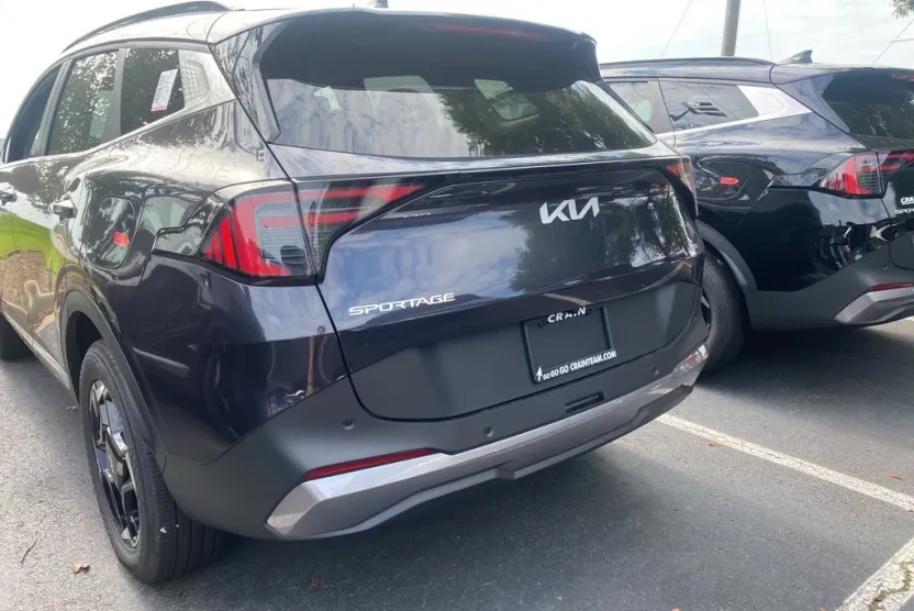 2026 Kia Sportage EX photo 1