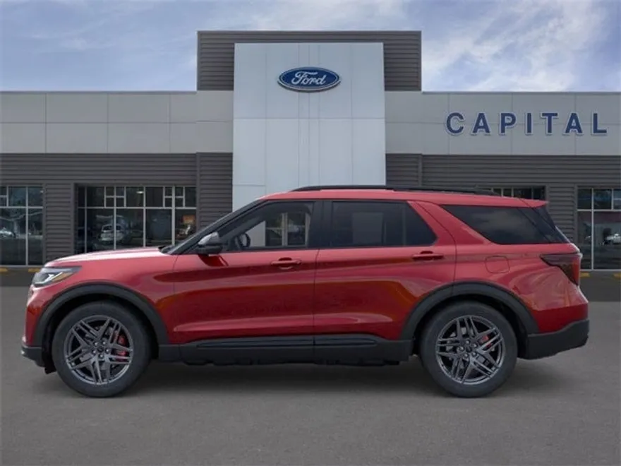 2025 Ford Explorer ST photo 1