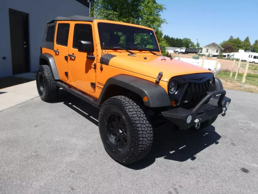 2013 Jeep Wrangler Unlimited Sport photo 1