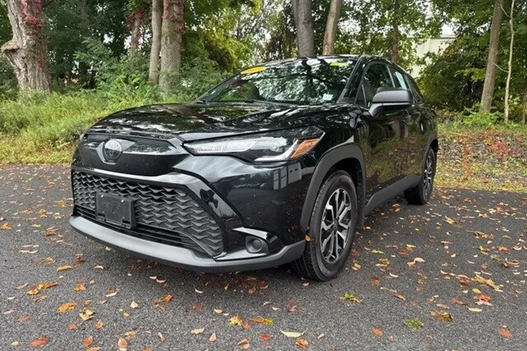 2023 Toyota Corolla Hybrid photo 1