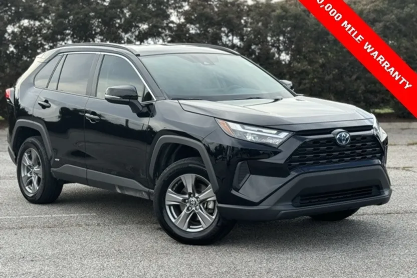 2024 Toyota RAV4 Hybrid XLE photo 1