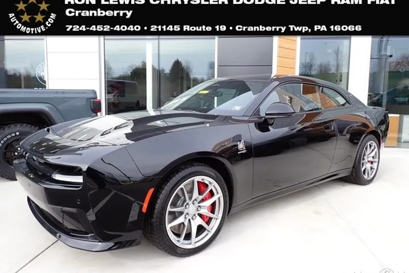 2025 Dodge Charger R/T Scat Pack photo 1