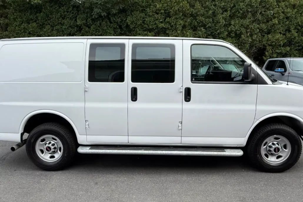 2024 Gmc Savana Cargo 2500 Base photo 1