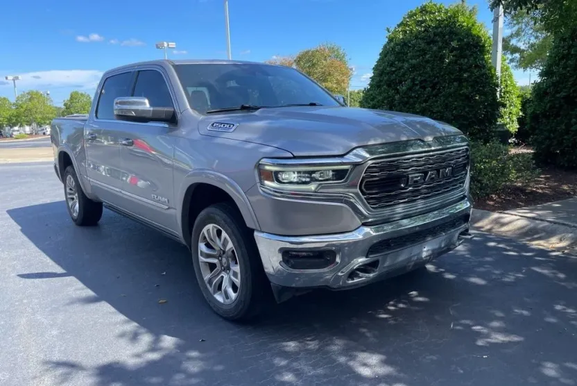 2022 Ram 1500 Limited photo 1