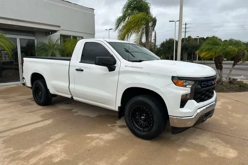 2022 Chevrolet Silverado 1500 photo 1