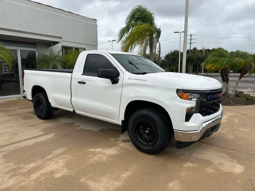 2022 Chevrolet Silverado 1500 photo 1