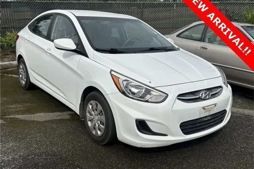 2016 Hyundai Accent SE photo 1