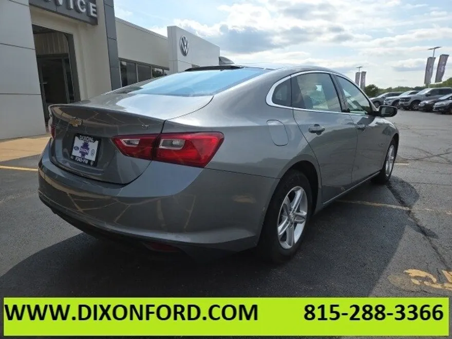 2023 Chevrolet Malibu 1LT photo 1