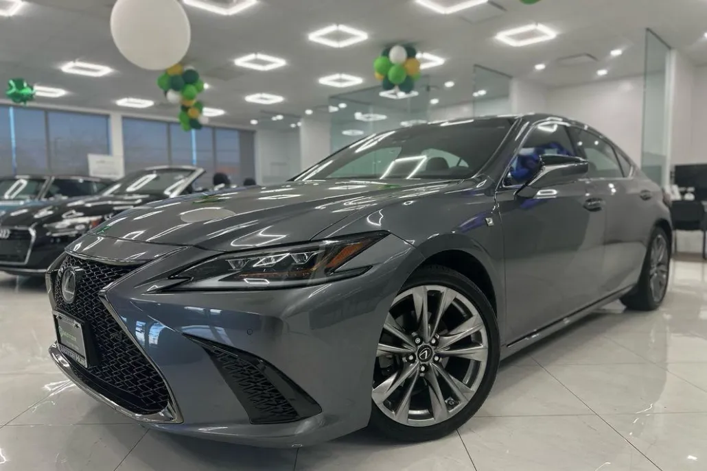 2019 Lexus ES 350 F SPORT photo 1