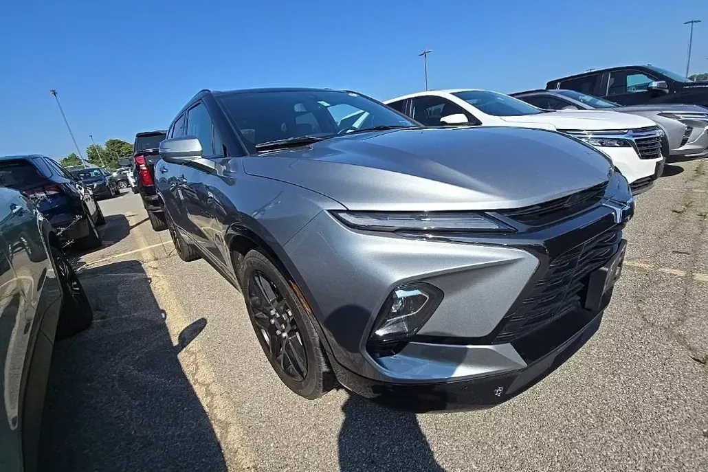 2023 Chevrolet Blazer RS photo 1