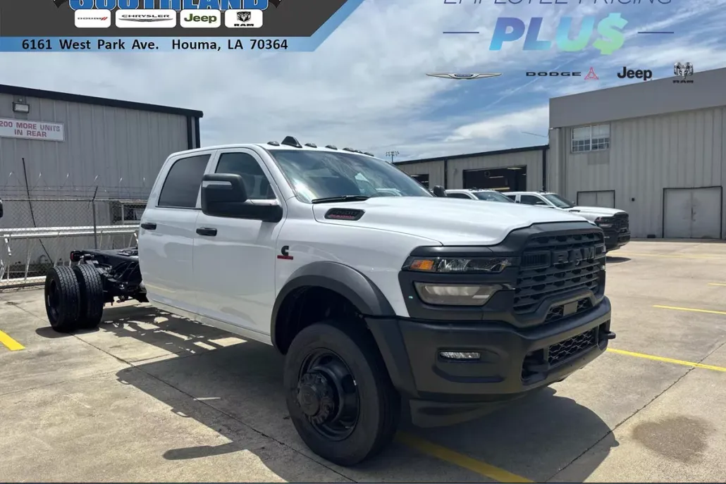 2025 Ram 4500 Tradesman photo 1
