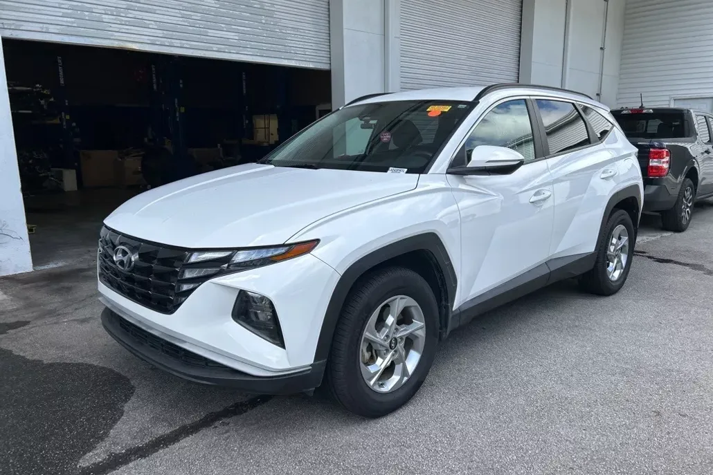 2023 Hyundai Tucson SEL photo 1