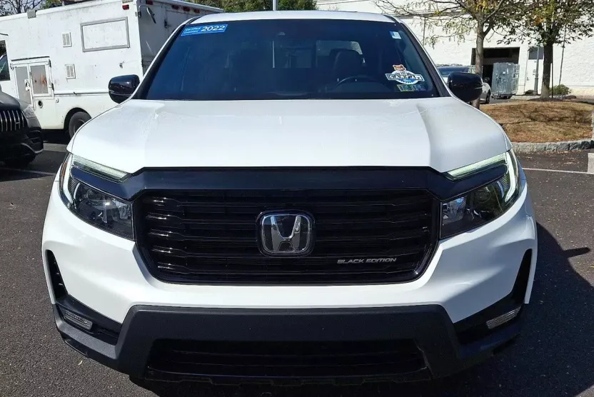 2022 Honda Ridgeline Black Edition photo 1