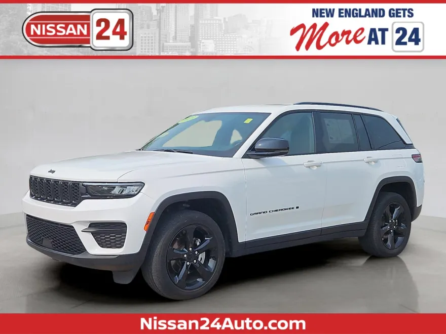 2023 Jeep Grand Cherokee Laredo Altitude X photo 1