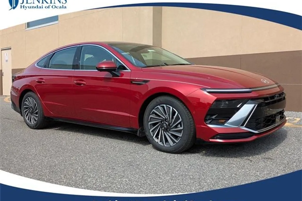2025 Hyundai Sonata Hybrid Limited photo 1
