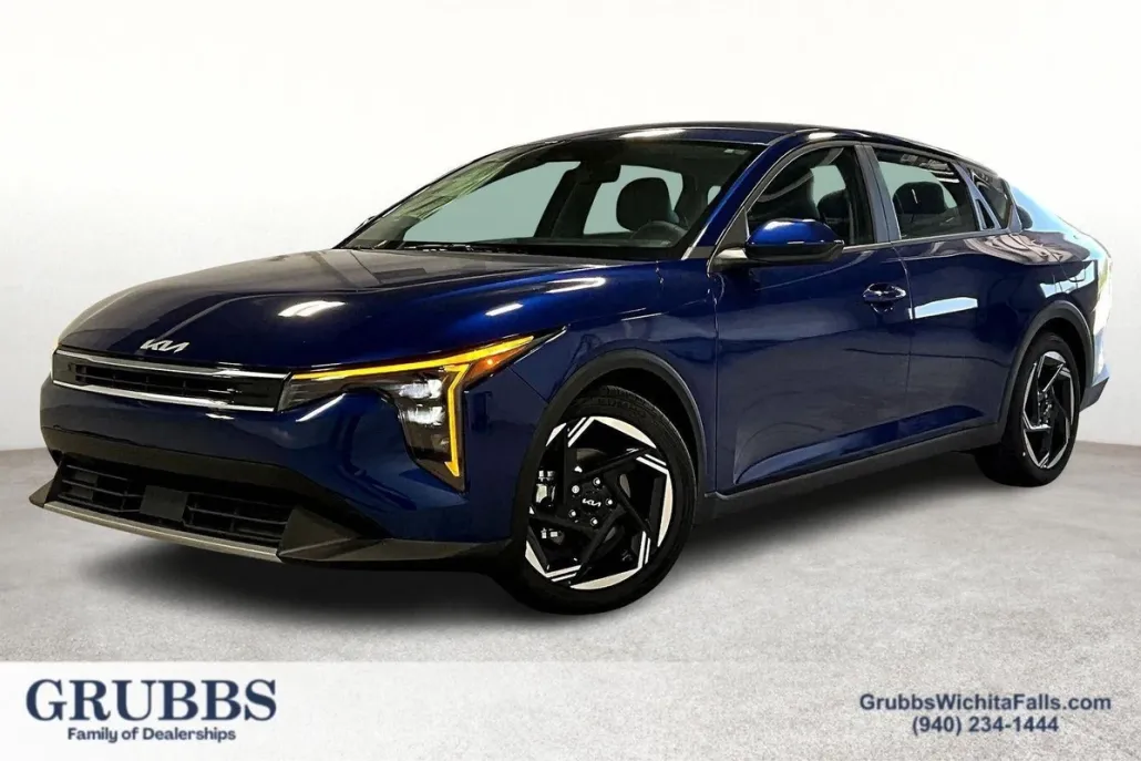 2025 Kia K4 EX photo 1