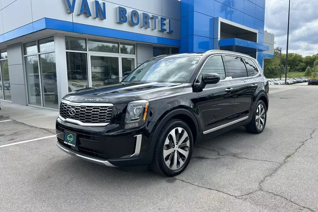 2020 Kia Telluride S photo 1