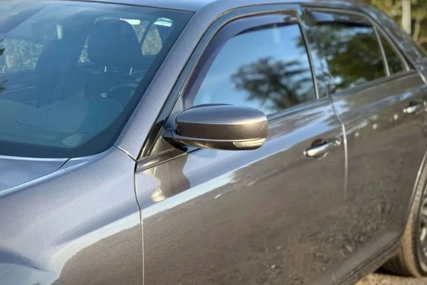 2018 Chrysler 300 S photo 1