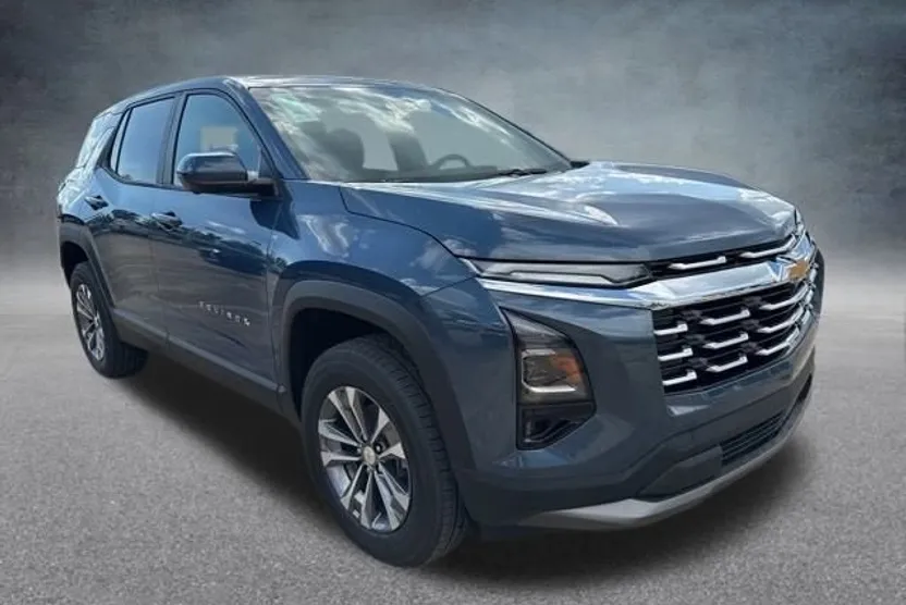 2026 Chevrolet Equinox LT photo 1