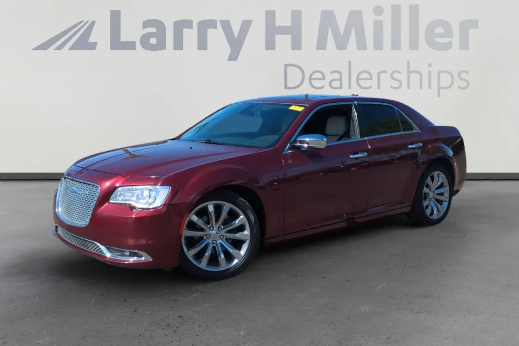 2018 Chrysler 300 Limited photo 1