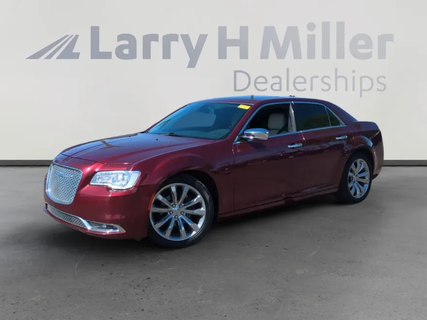 2018 Chrysler 300 Limited photo 1