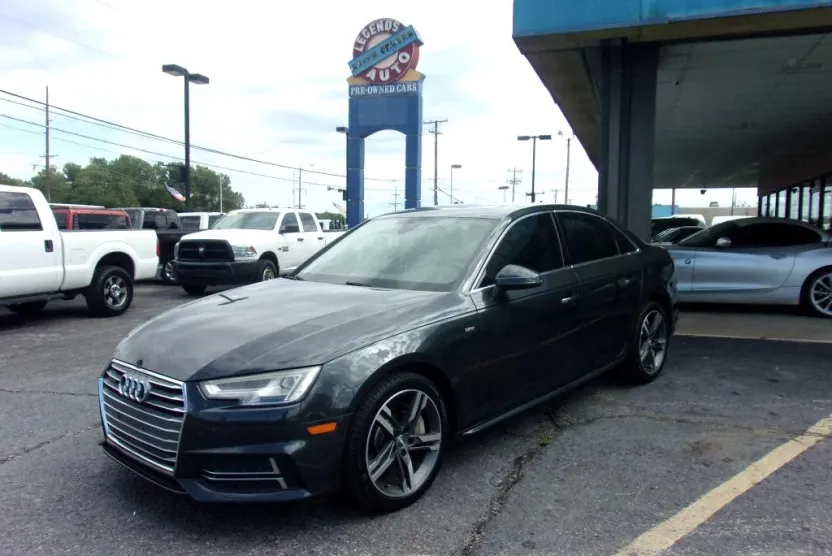 2018 Audi A4 TFSI Premium Plus Quattro photo 1