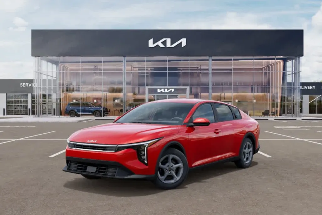 2025 Kia K4 LXS photo 1