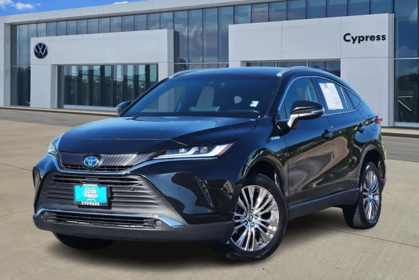 2021 Toyota Venza XLE photo 1