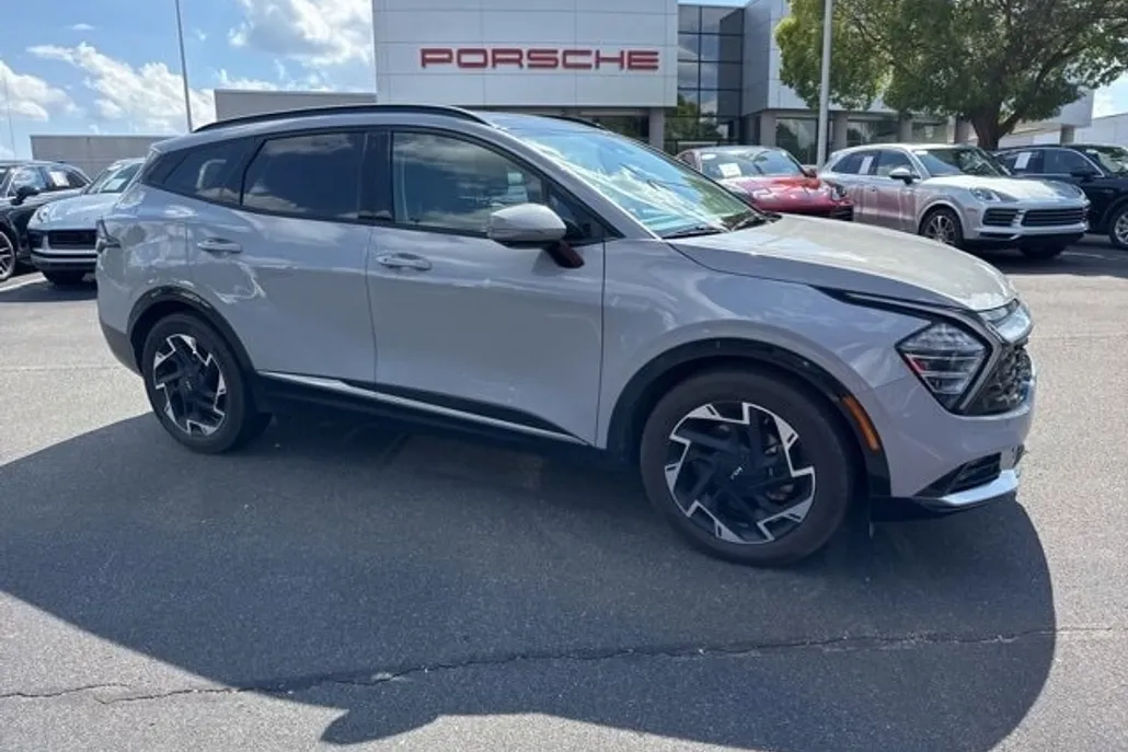 2023 Kia Sportage photo 1
